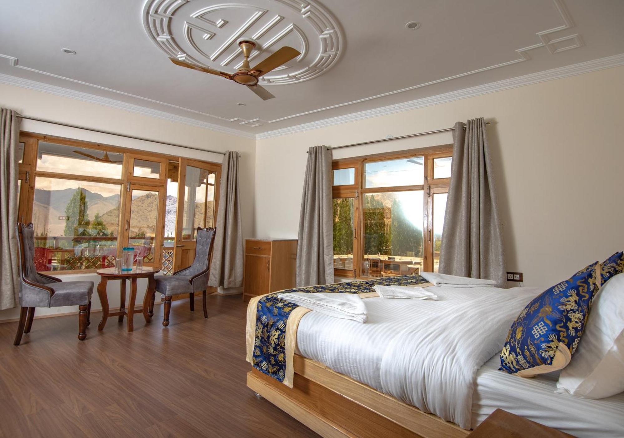 The Nangsay Hotel Лех Экстерьер фото